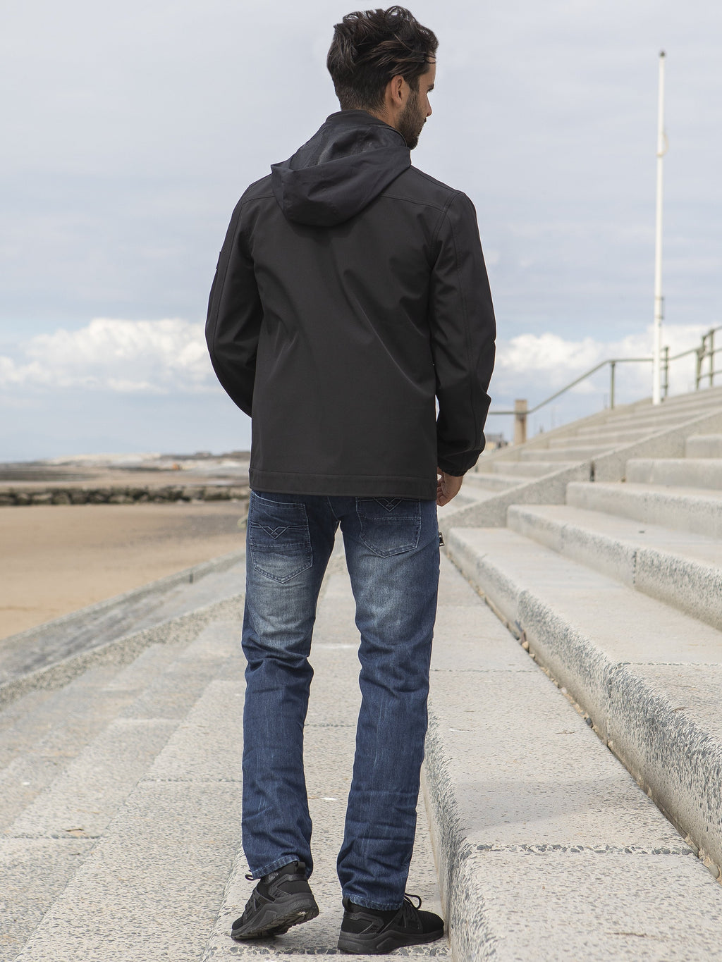 ETO | Designer Men's Black Zip Jacket Style React