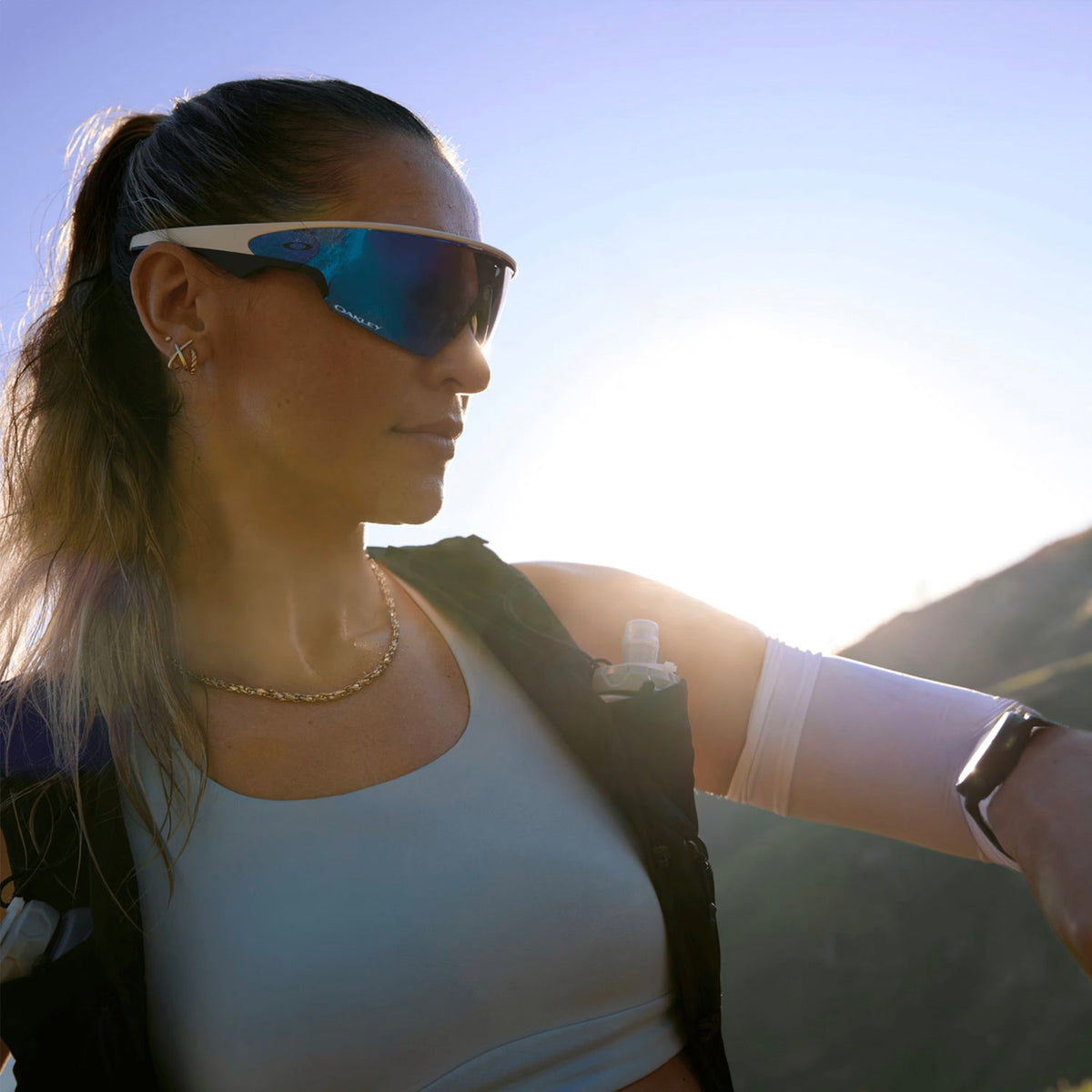 Oakley Meta Vanguard Prizm Sapphire Lenses White Frame